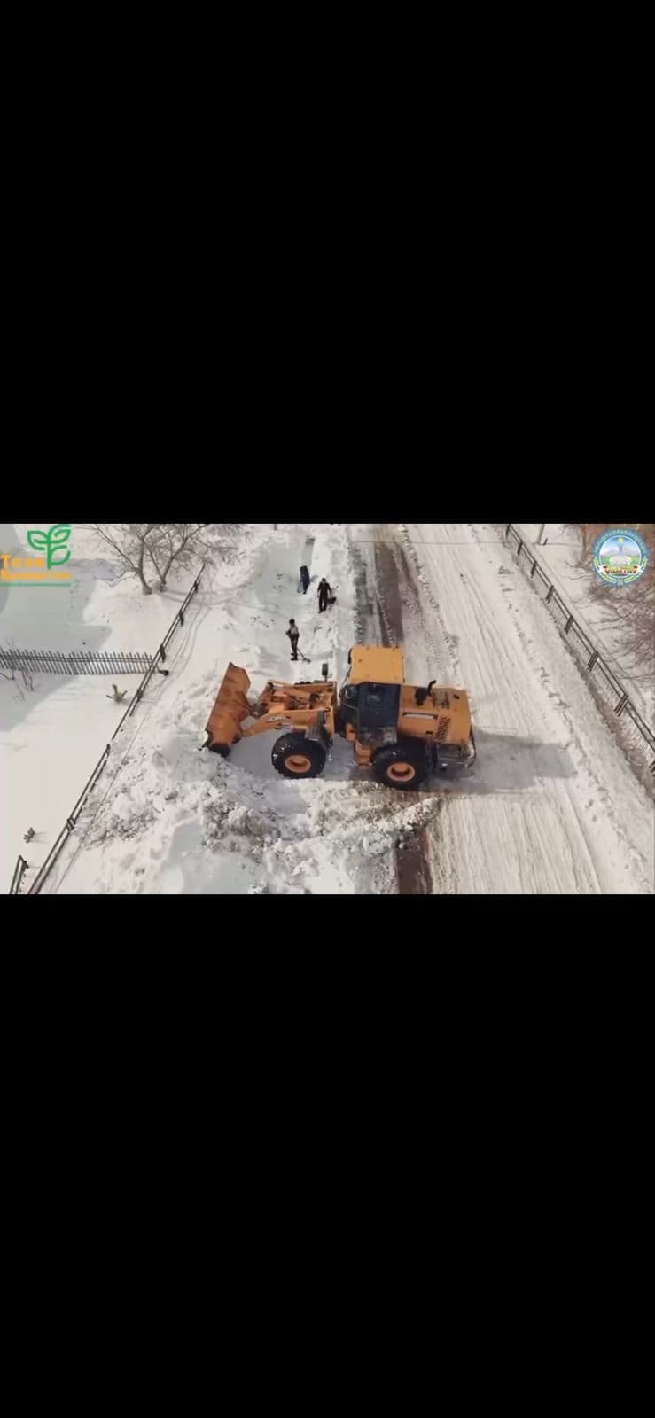 В Улытау зимние работы по очистке снега набрали темп