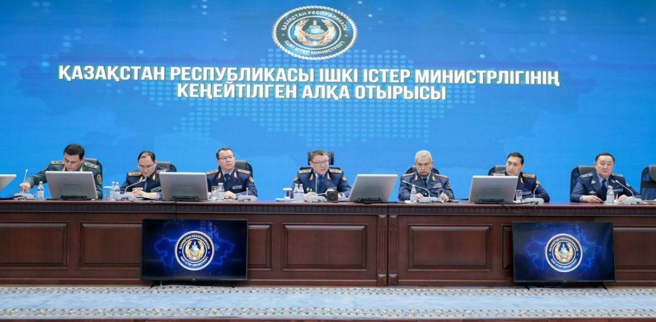 ОТ ПРОФИЛАКТИКИ ДО ЦИФРОВОЙ ТРАНСФОРМАЦИИ: В МВД ПОДВЕЛИ ИТОГИ РАБОТЫ ЗА 2025 ГОД И ОПРЕДЕЛИЛИ ПРИОРИТЕТЫ НА ПРЕДСТОЯЩИЙ ПЕРИОД