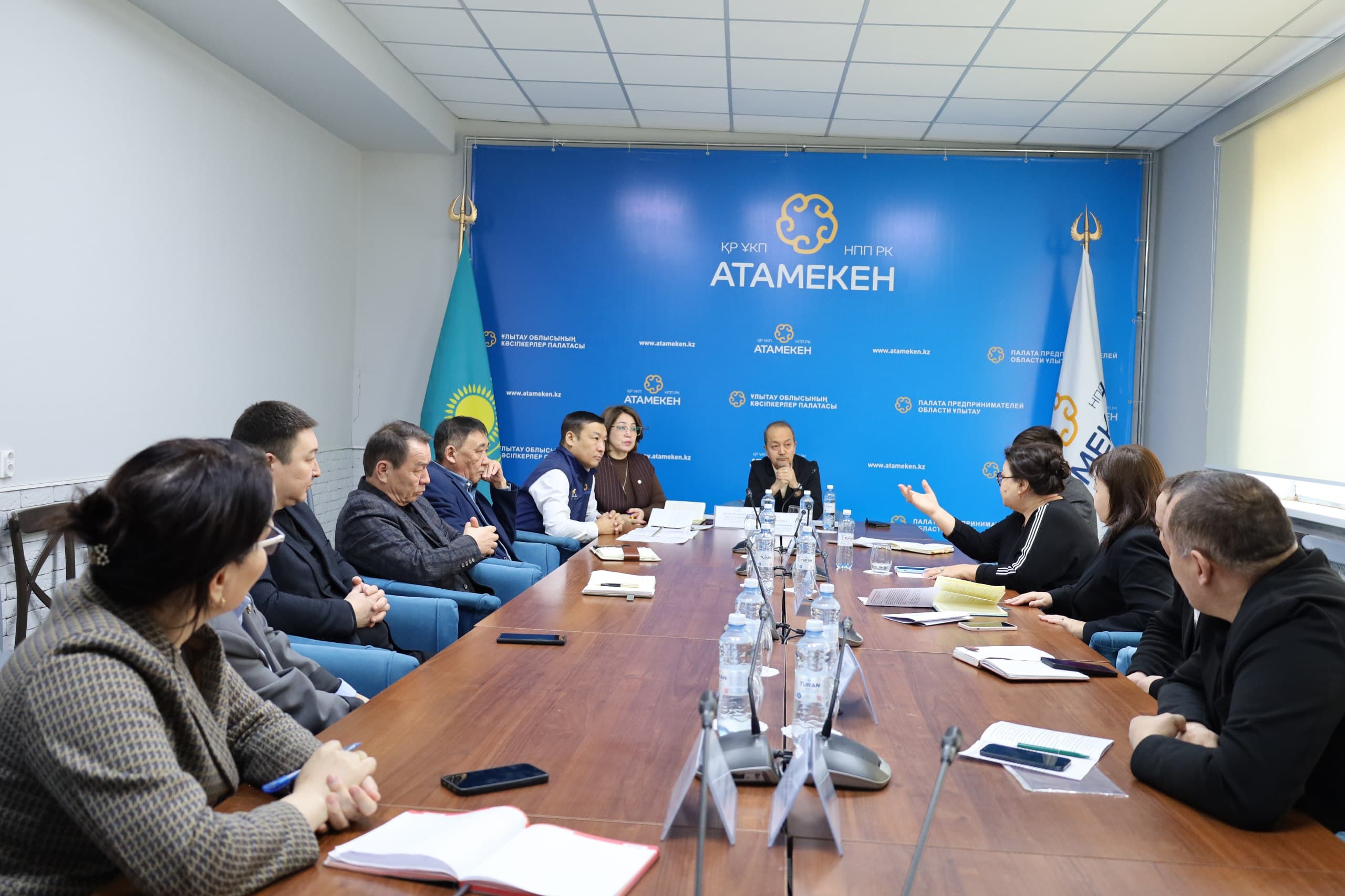 Дефицит кадров в строительной и дорожной отрасли: вызовы и пути решения