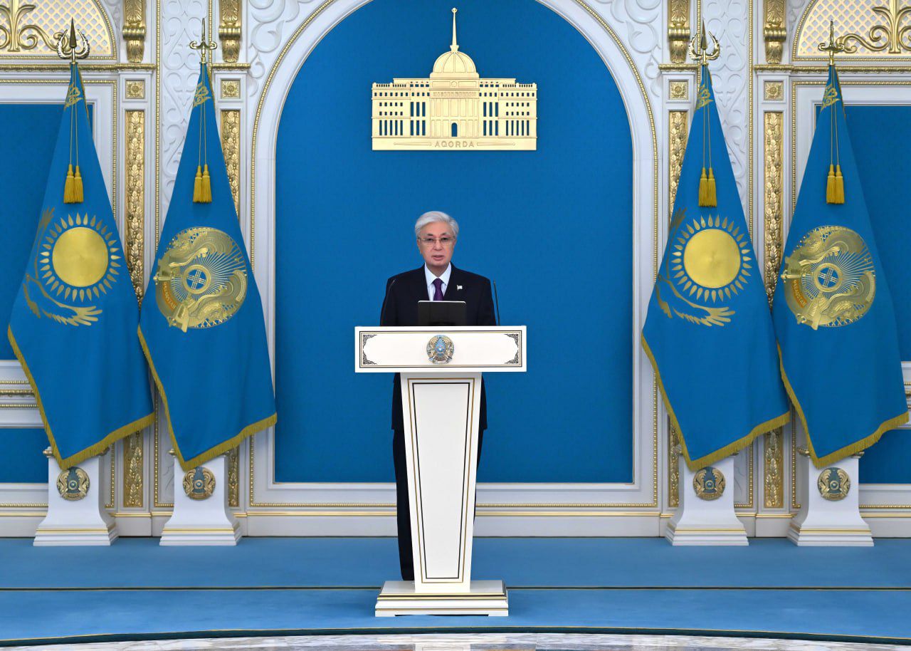 Бірлік пен шеберліктің нышандары: Д. Никиша мен А. Амренова 2026 жылғы Олимпиадада Қазақстан құрамасын басқарады