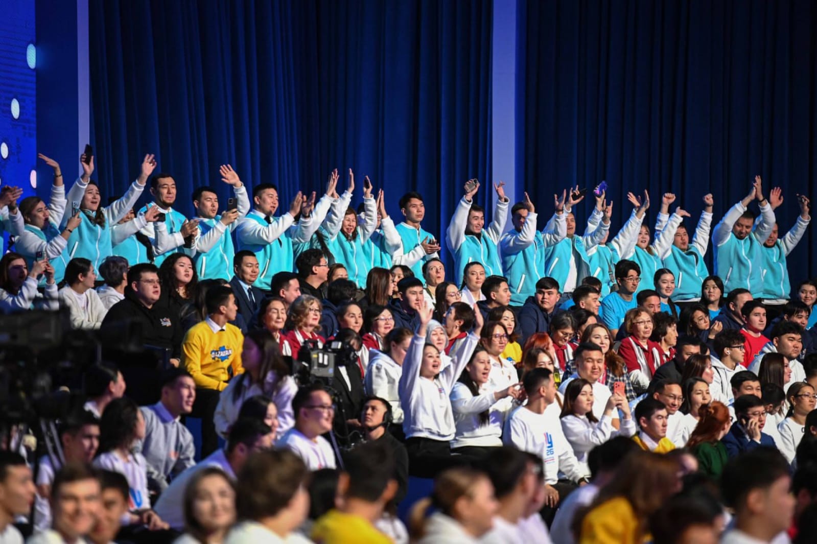 Мемлекет басшысының қатысуымен Халықаралық волонтерлер жылы ашылды