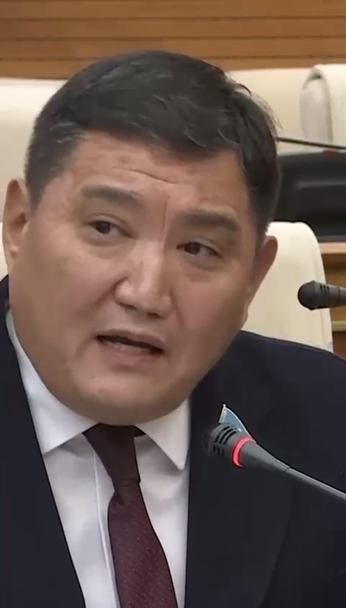 «Маған Конституцияңды көрсет — сенің қандай елде өмір сүріп жатқаныңды айтамын»