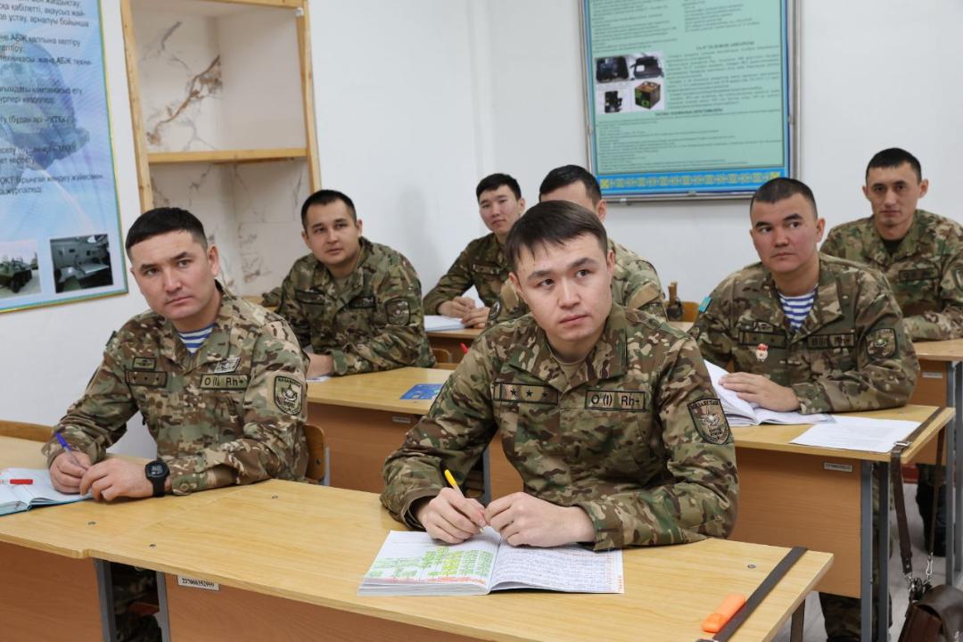 2026 жылы Қазақстанда 850-ден астам запастағы  офицер әскери қызметке шақырылады