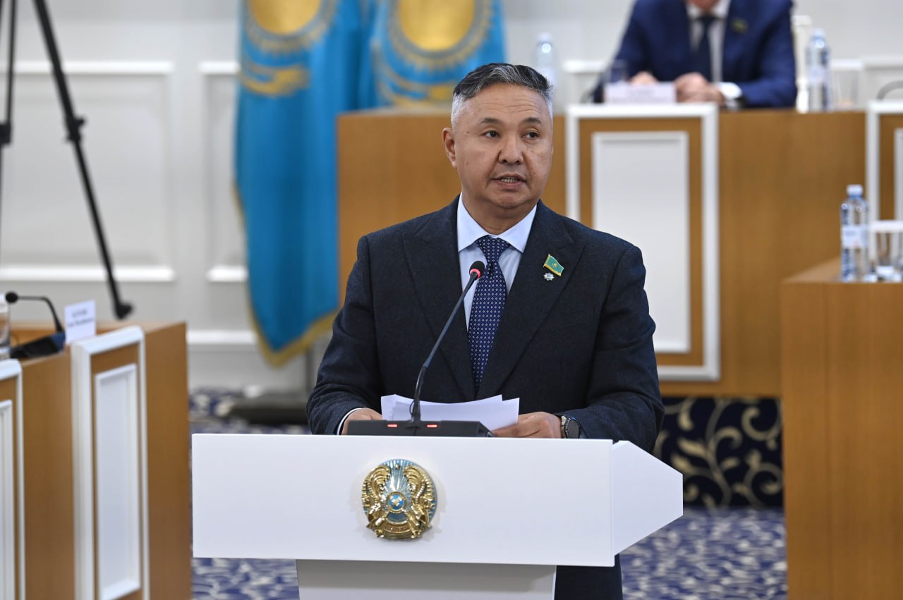 Партия «Ақ жол» поддержала проект новой Конституции