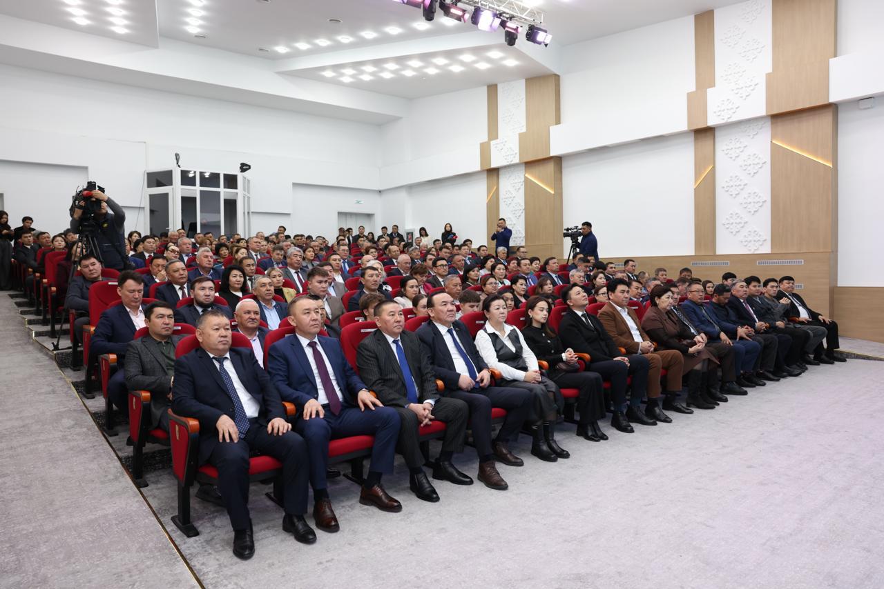 Қонаевта жаңа Конституция жобасы мен негізгі институционалдық өзгерістер талқыланды     Жалпыұлттық коалиция мүшелері Алматы облысының тұрғындарымен кездесті     Аида Балаева: Адам құқықтары мен бостандықтары алғаш рет мемлекеттің ең жоғары басымдығы ретінде бекітілді