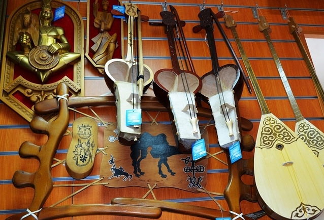 САЗСЫРНАЙДАН САЗ ТӨГІЛІП, ҚАРА ҚОБЫЗ САРНАСЫН