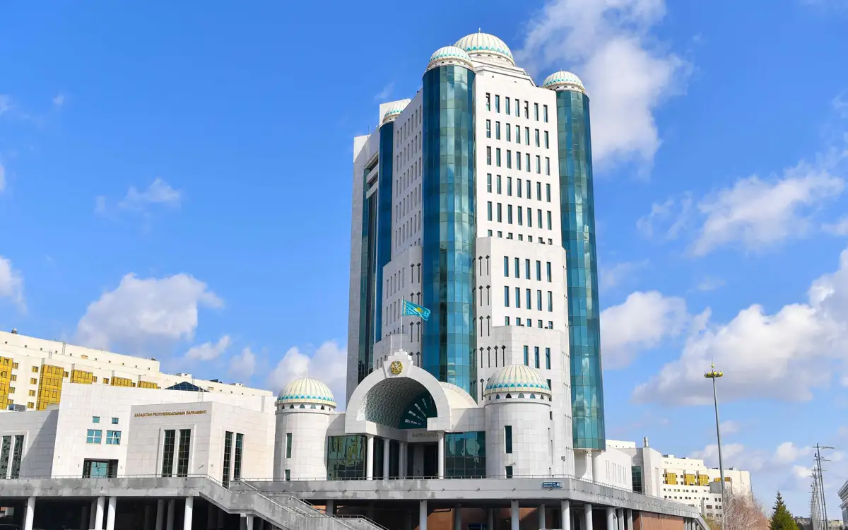 Жаңа Құрылтайдың депутаттары қызметіне қашан кірісуі мүмкін