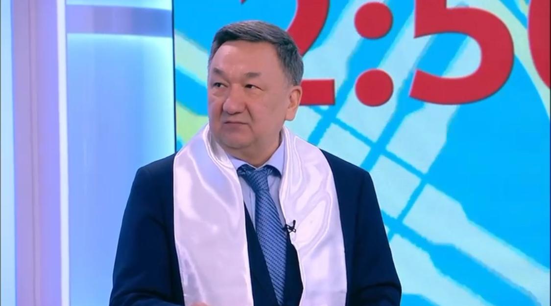 Чем новая формулировка статьи 13 о запрете двойного и множественного гражданства отличается от прежнего регулирования?