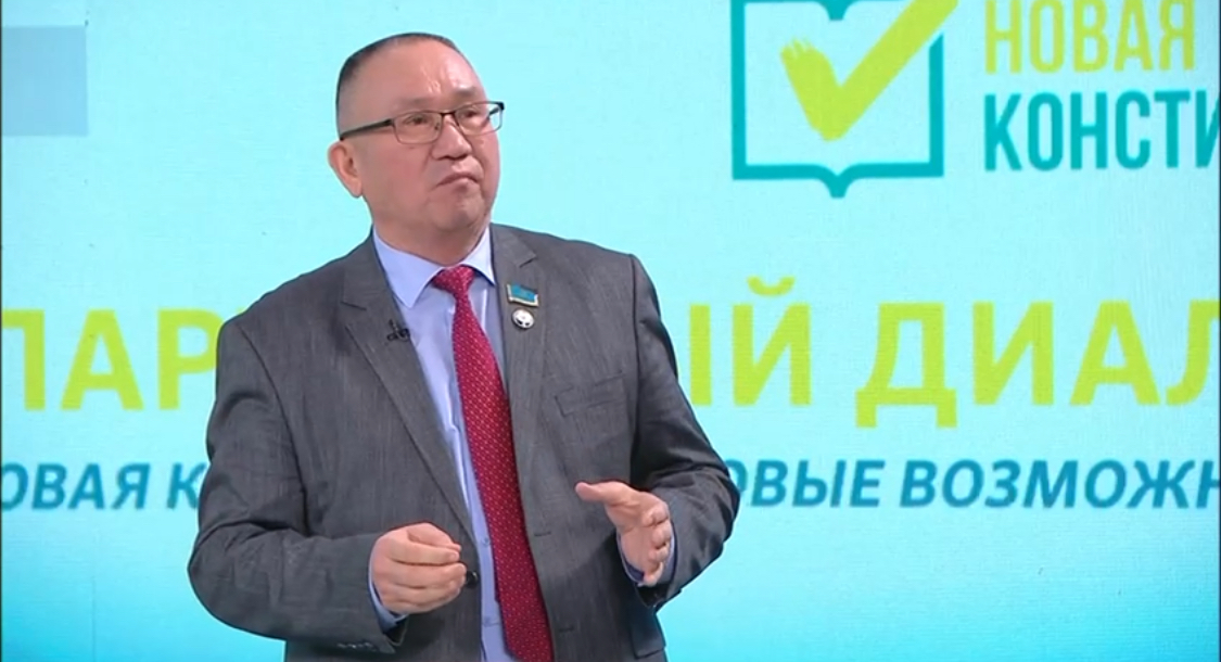 Нұрлан Әуесбаев: Жаңа Конституцияда отбасы мен бала құқығы қорғалады