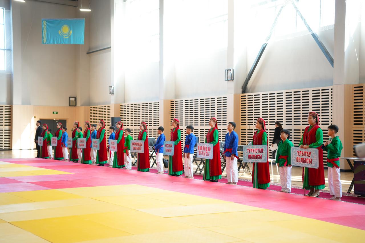 ҚҰРАШ КҮРЕСІНІҢ  ЧЕМПИОНАТЫ