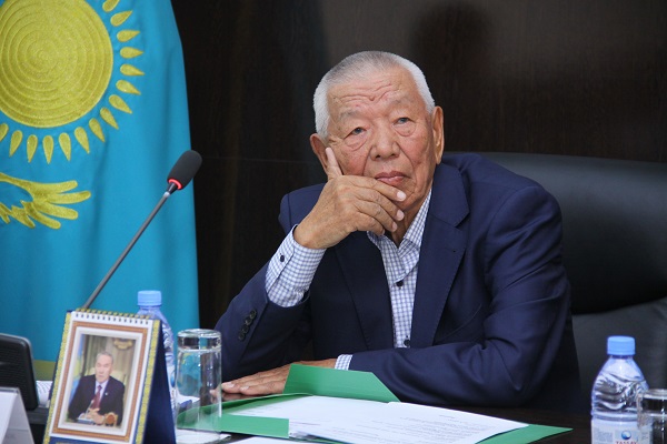 АБЫЗ  АҚСАҚАЛ, АРДАҚТЫ АРДАГЕР