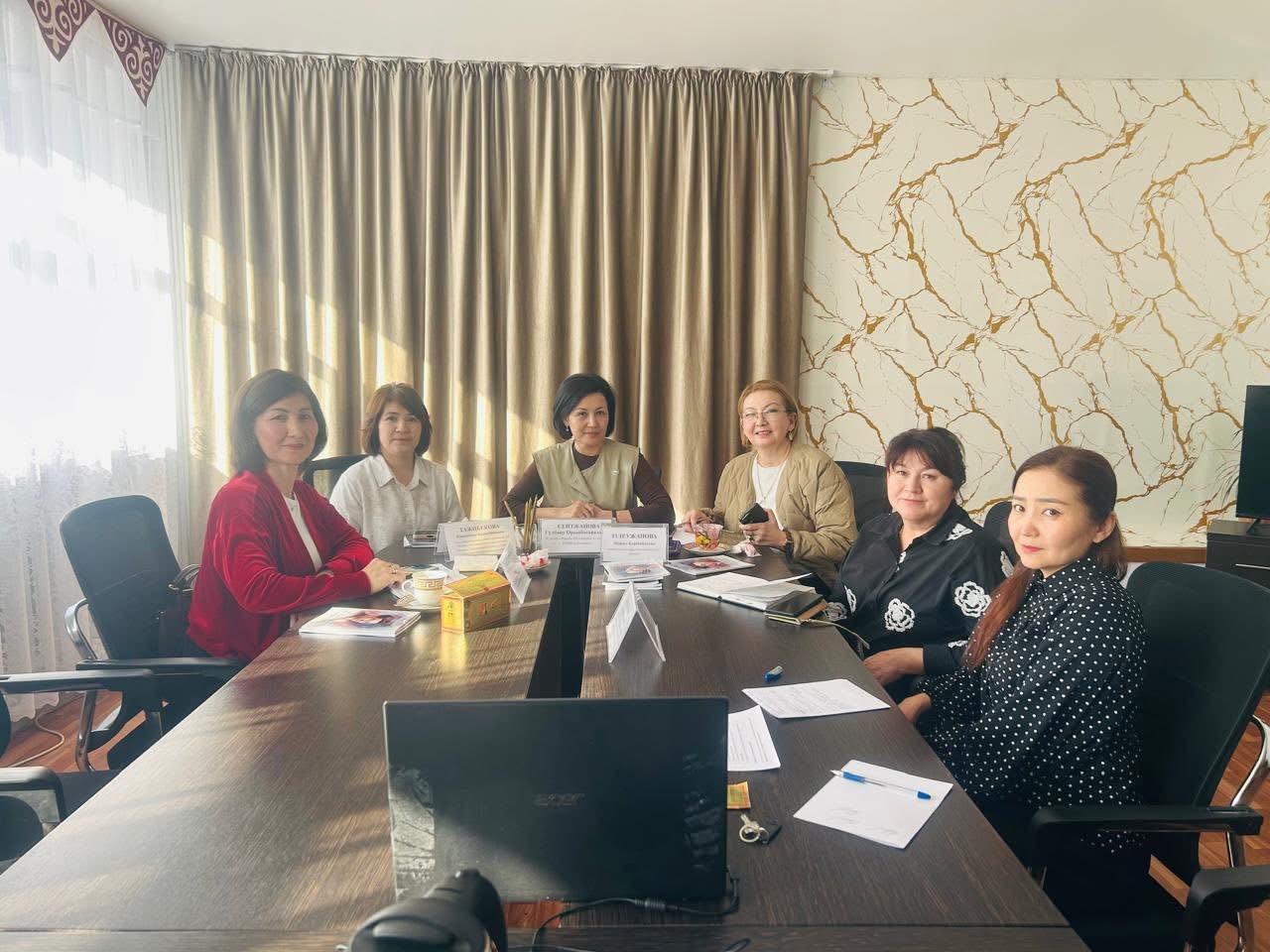 «Қоғамдық келісім» мекемесінің ұйымдастыруымен ғылыми-сараптамалық топтың кезекті отырысы