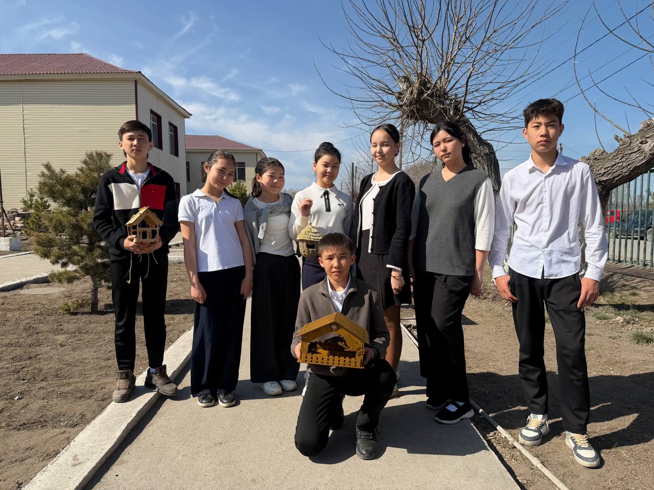 1 сәуір – Халықаралық құстар күні