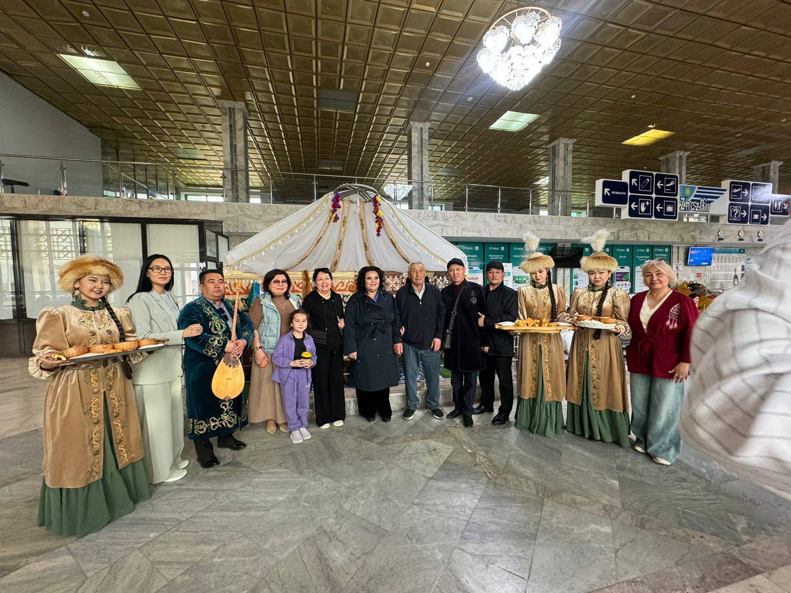 ДҮРКІРЕП ӨТТІ АҚЫННЫҢ ТОЙЫ