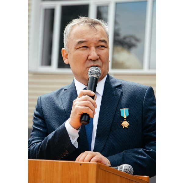Еңбек Ері ақ жол тіледі