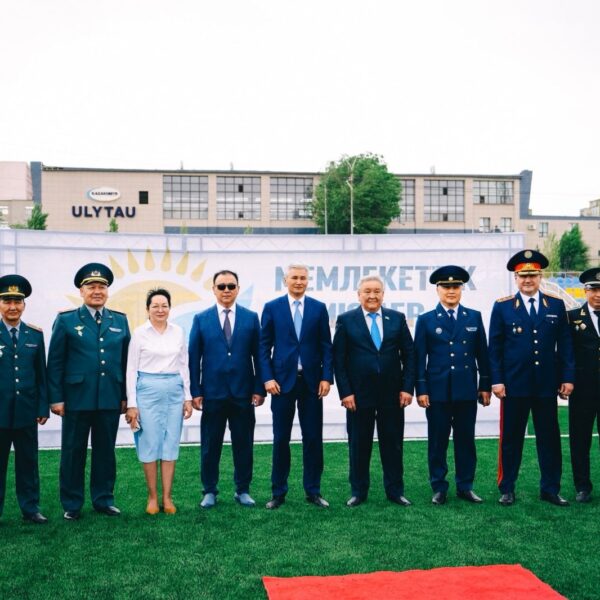 Ұлытау облысында ҚР Мемлекеттік рәміздері күніне орай Мемлекеттік Ту көтеру рәсімі өтті