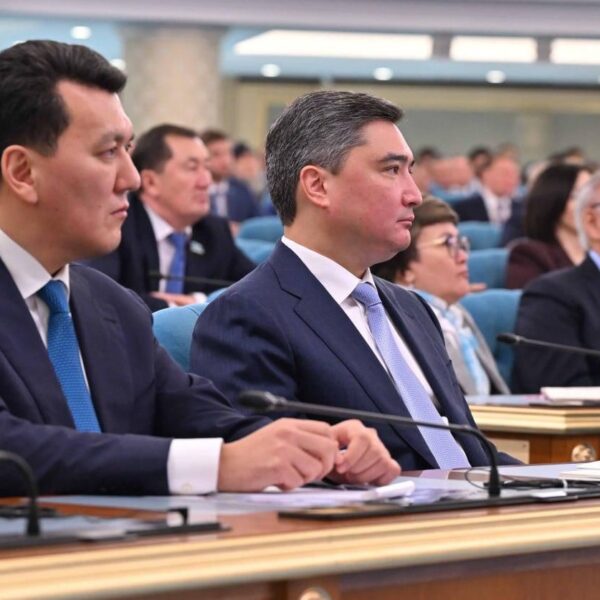 «Келесі мәселе. Бұл – жасанды интеллекті дәуіріндегі мәдениет пен өнердің дамуы. Осы салаға бұрынғыдай айрықша мән береміз, тиісті инфрақұрылымды саламыз және қажет болса жөндеуден өткізіп, қалпына келтіреміз.