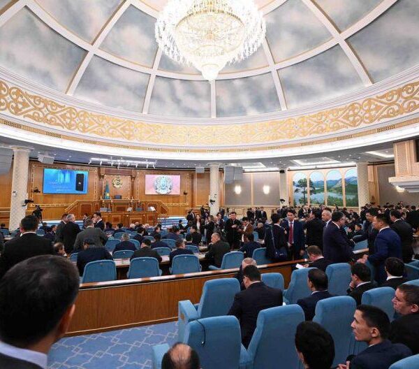 ЖАСТАРҒА АРНАЛҒАН МҮМКІНДІКТЕР: ЖАСАМПАЗДЫҚ ПЕН ЖАҢАШЫЛДЫҚ ЖОЛЫ