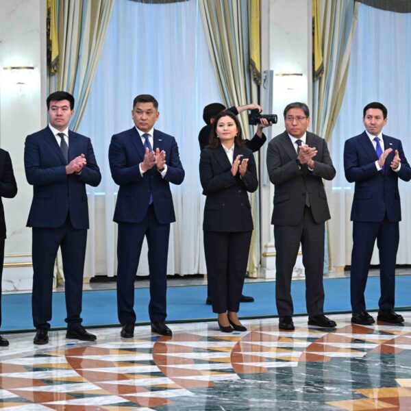 Мемлекет басшысы Достық – Мойынты теміржолының екінші желісін іске қосты